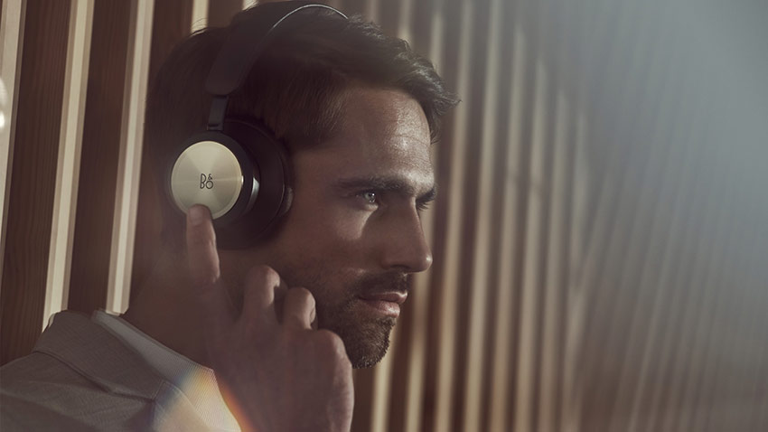 Tai nghe B&O Beoplay Portal