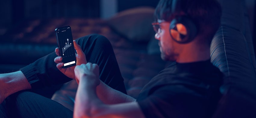 Tai nghe B&O Beoplay Portal