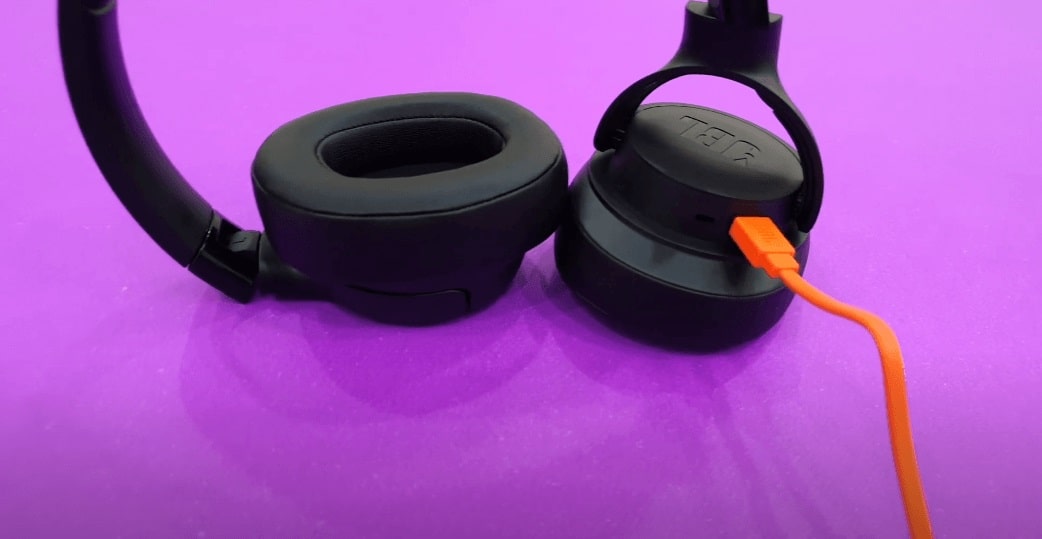Tai nghe JBL Tune 700BT